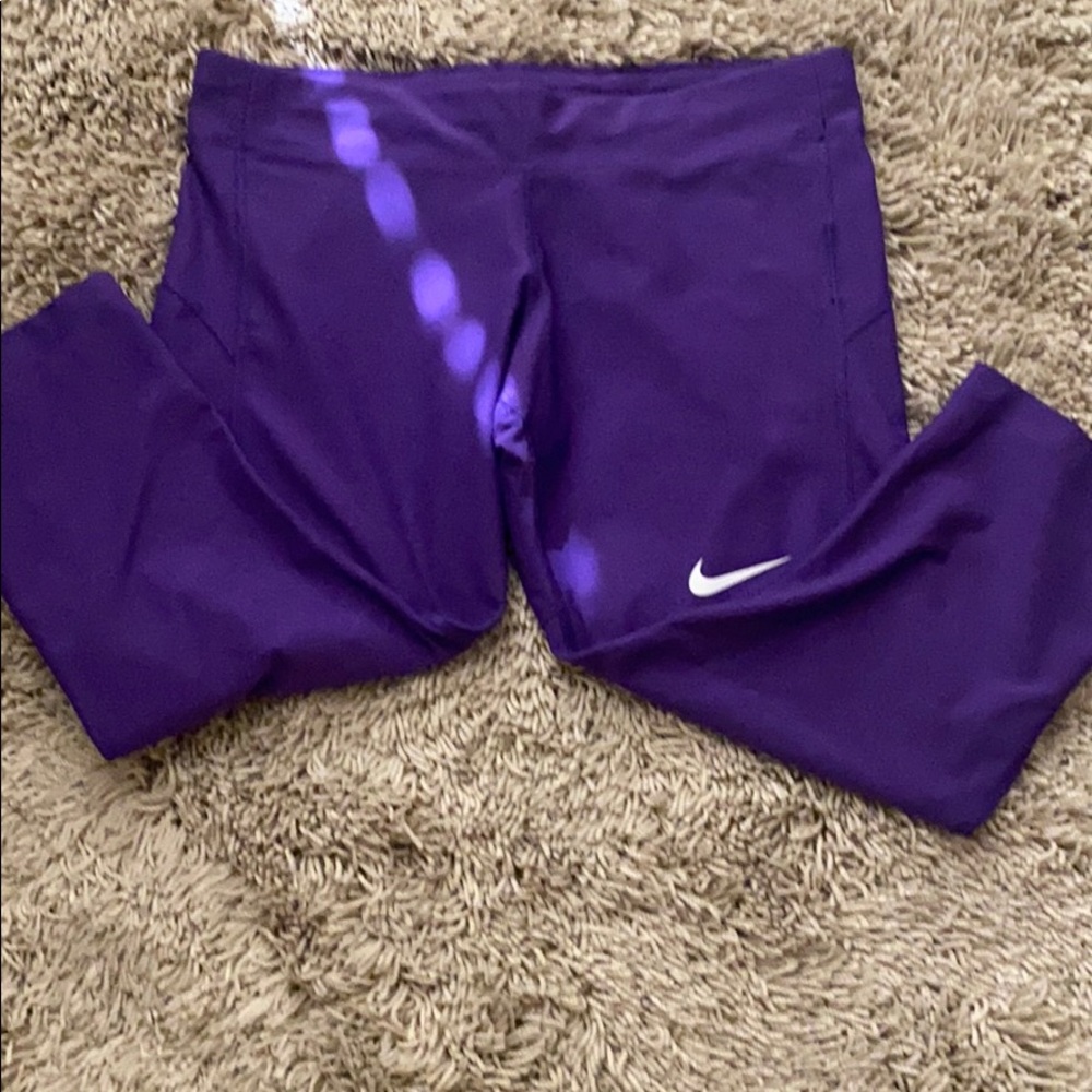 Nike cropped leggings